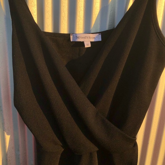 Black Sleeveless Romper - Picture 5 of 5